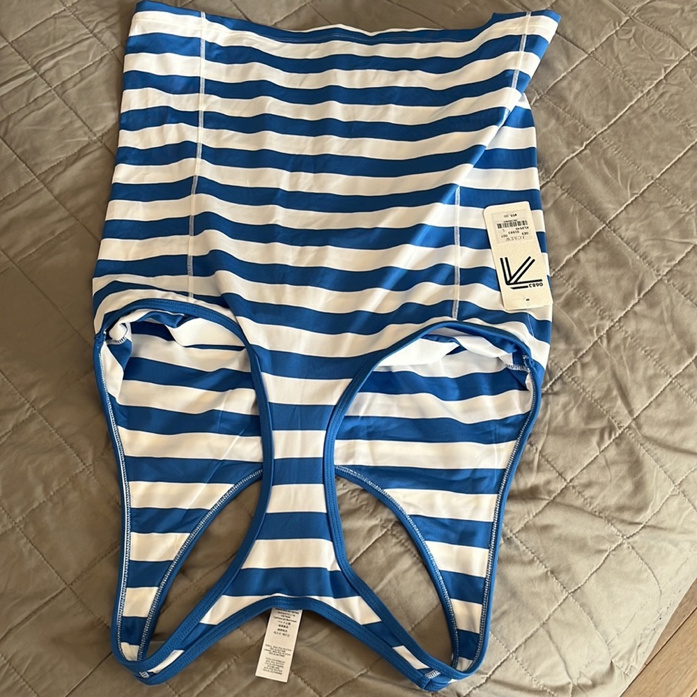 J. Crew x new balance racer ack work out tank with built in bra L nwt - Picture 6 of 7